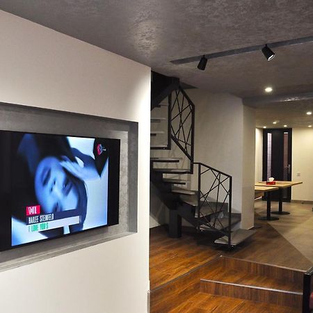 Vertoni Hotel เยเรวาน ภายนอก รูปภาพ