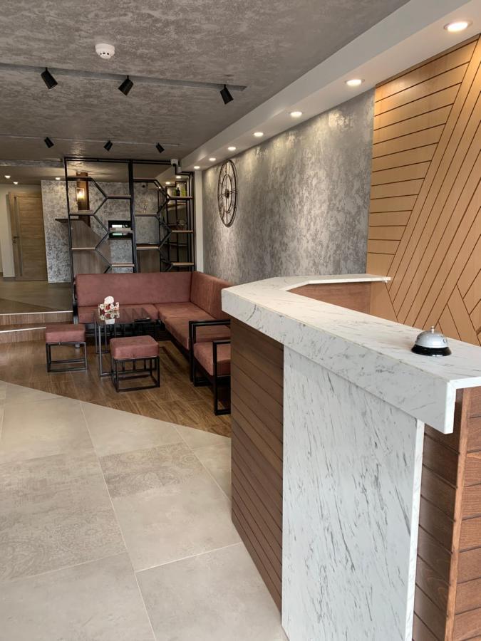 Vertoni Hotel เยเรวาน ภายนอก รูปภาพ