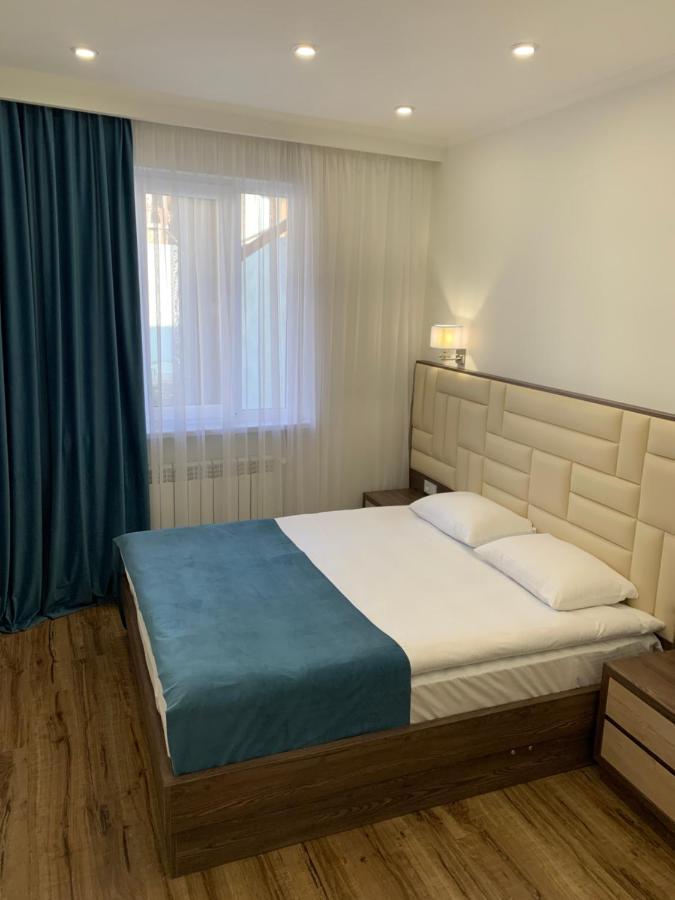 Vertoni Hotel เยเรวาน ภายนอก รูปภาพ
