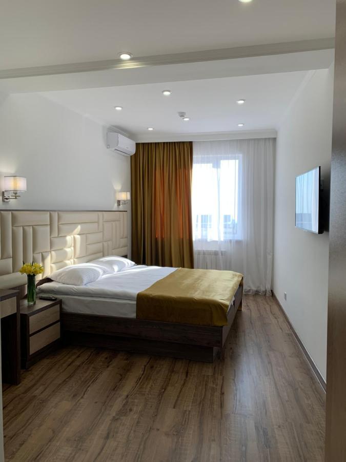 Vertoni Hotel เยเรวาน ภายนอก รูปภาพ